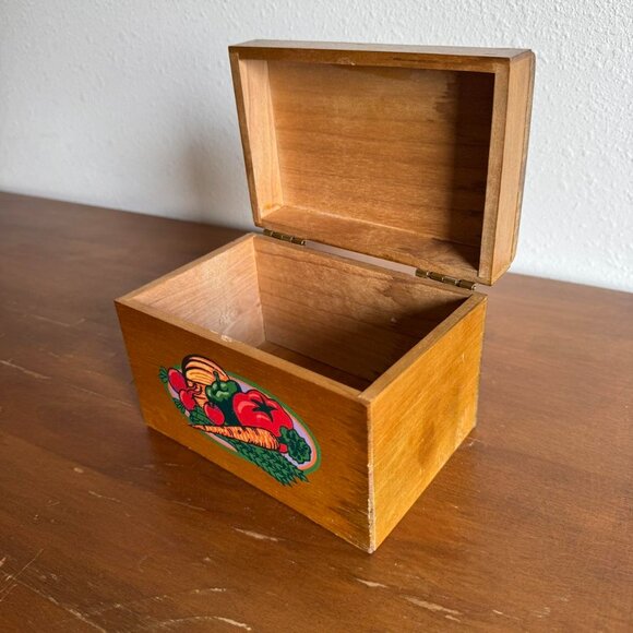 Vintage Wooden Recipe Index Box, Vegetable Theme Decor - Picture 5 of 8